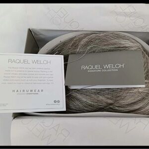 Raquel Welch Signature Collection Gray Wig RL51/61 ICED GRANITA | Lightest Grey